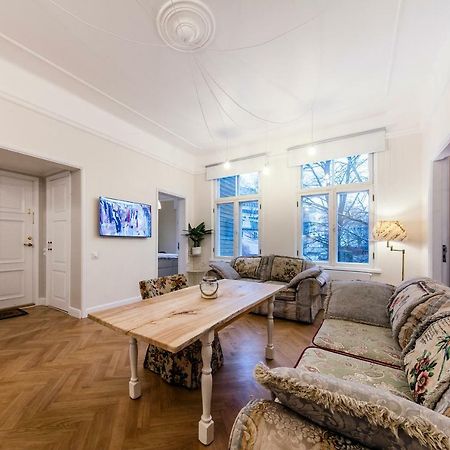 Modern History Apartment Reval Esterno foto
