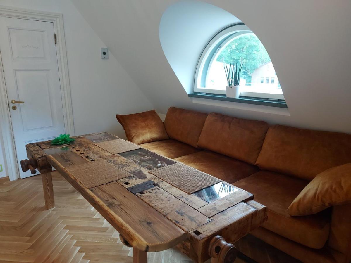 Modern History Apartment Reval Esterno foto