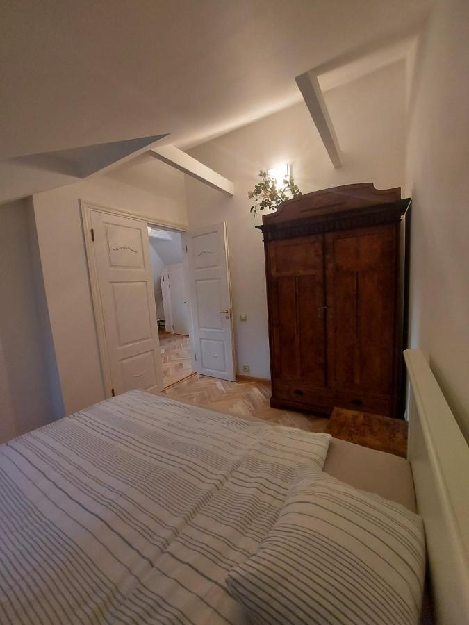 Modern History Apartment Reval Esterno foto
