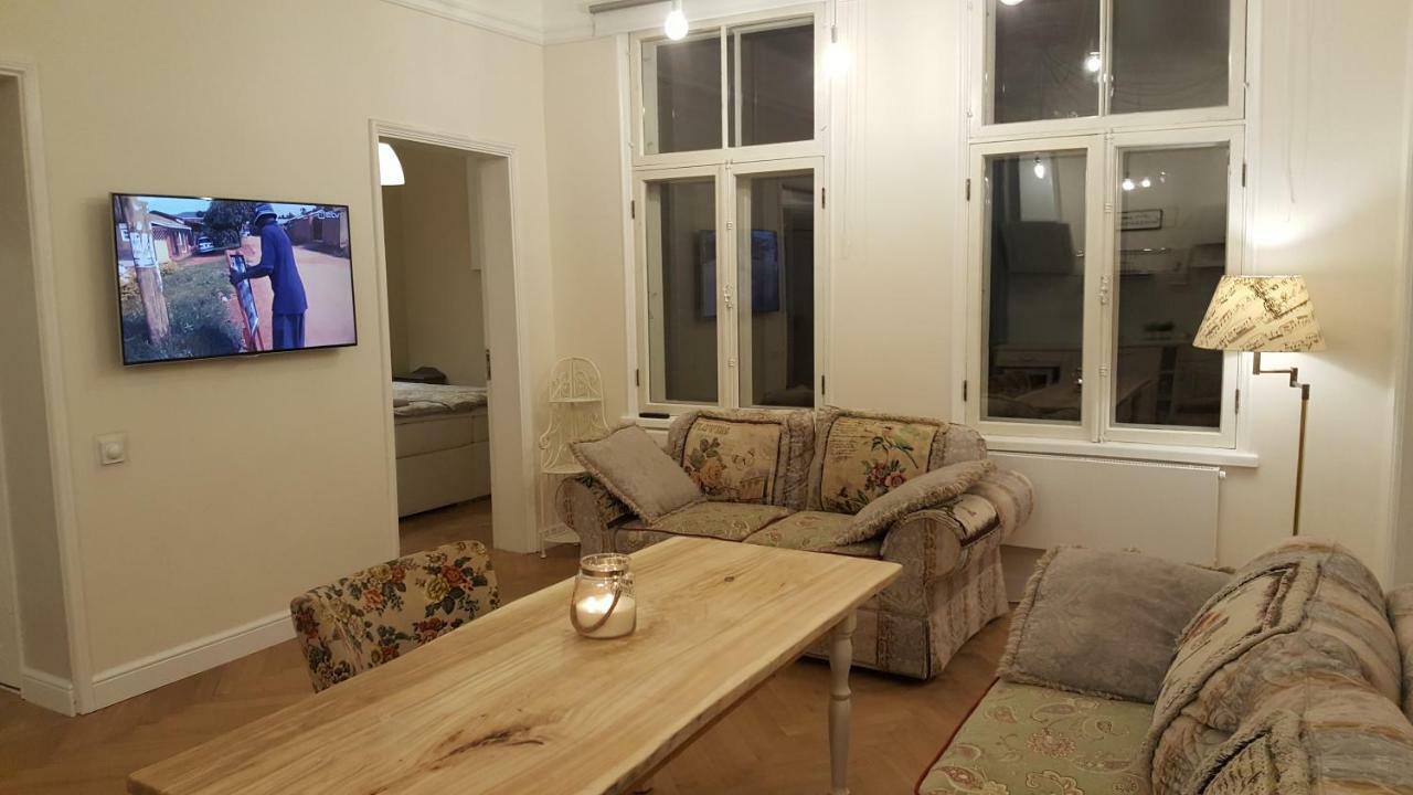 Modern History Apartment Reval Esterno foto
