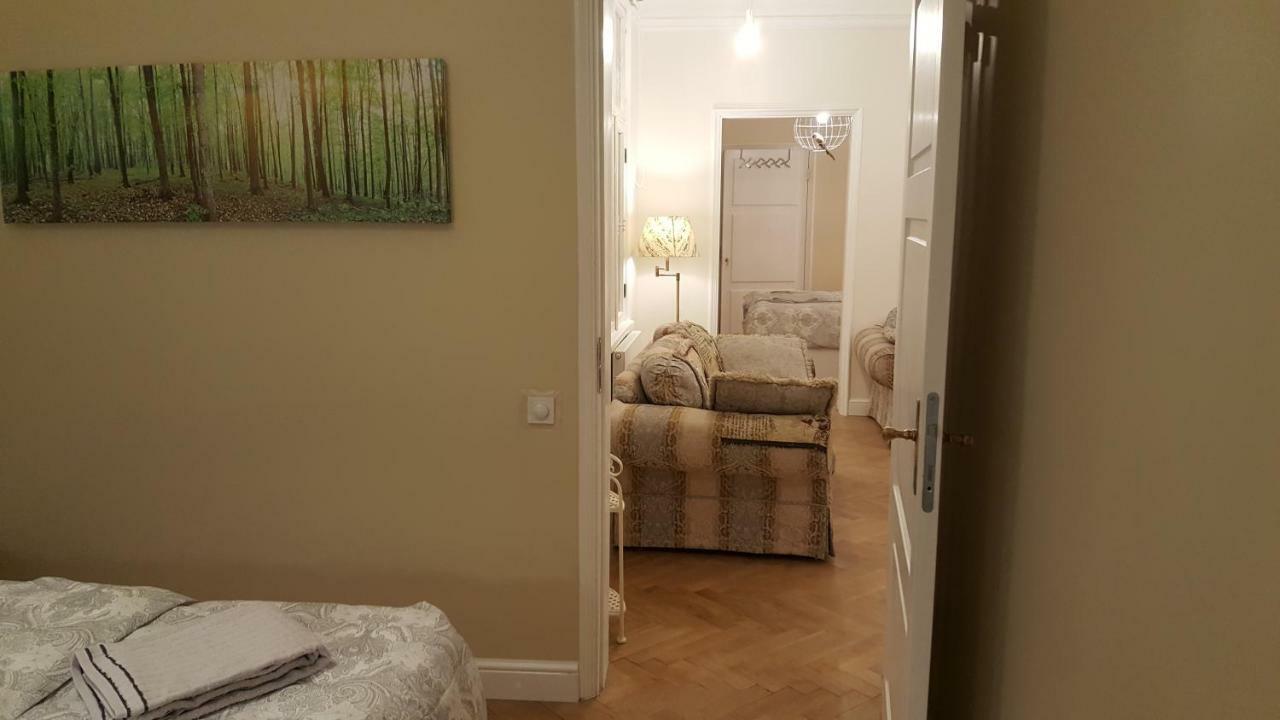 Modern History Apartment Reval Esterno foto