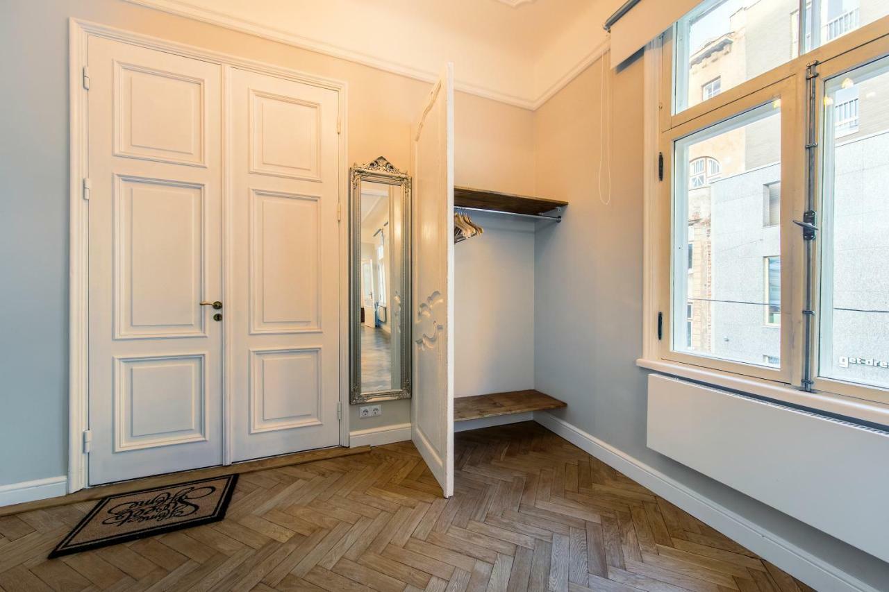 Modern History Apartment Reval Esterno foto