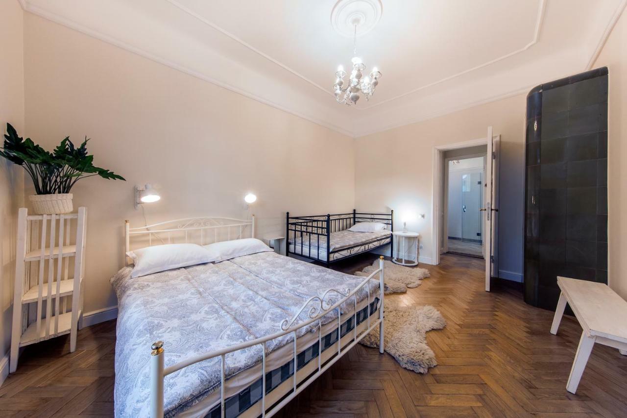 Modern History Apartment Reval Esterno foto