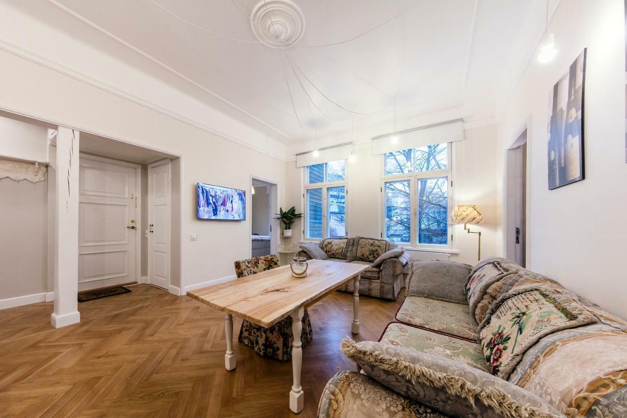 Modern History Apartment Reval Esterno foto